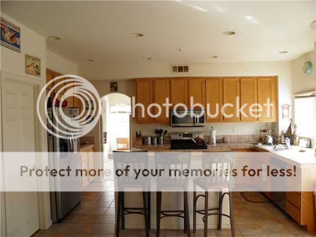 layout to make a kitchen functional and efficent? layout to make a kitchen functional and efficent?
